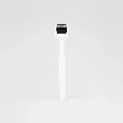 Derma Roller per l'attivazione del cuoio capelluto